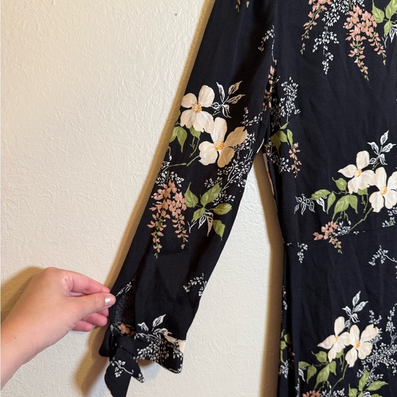 Reformation Port Midi Dress in Floral Print - Picture 3 of 8